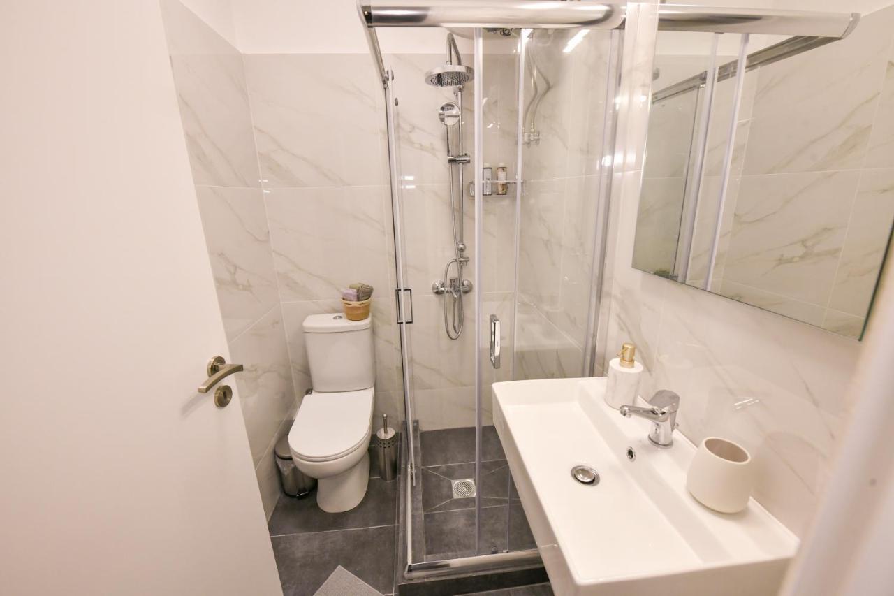 Modern, Comfortable Apartment, In The Heart Of The City_2 Larissa Bagian luar foto