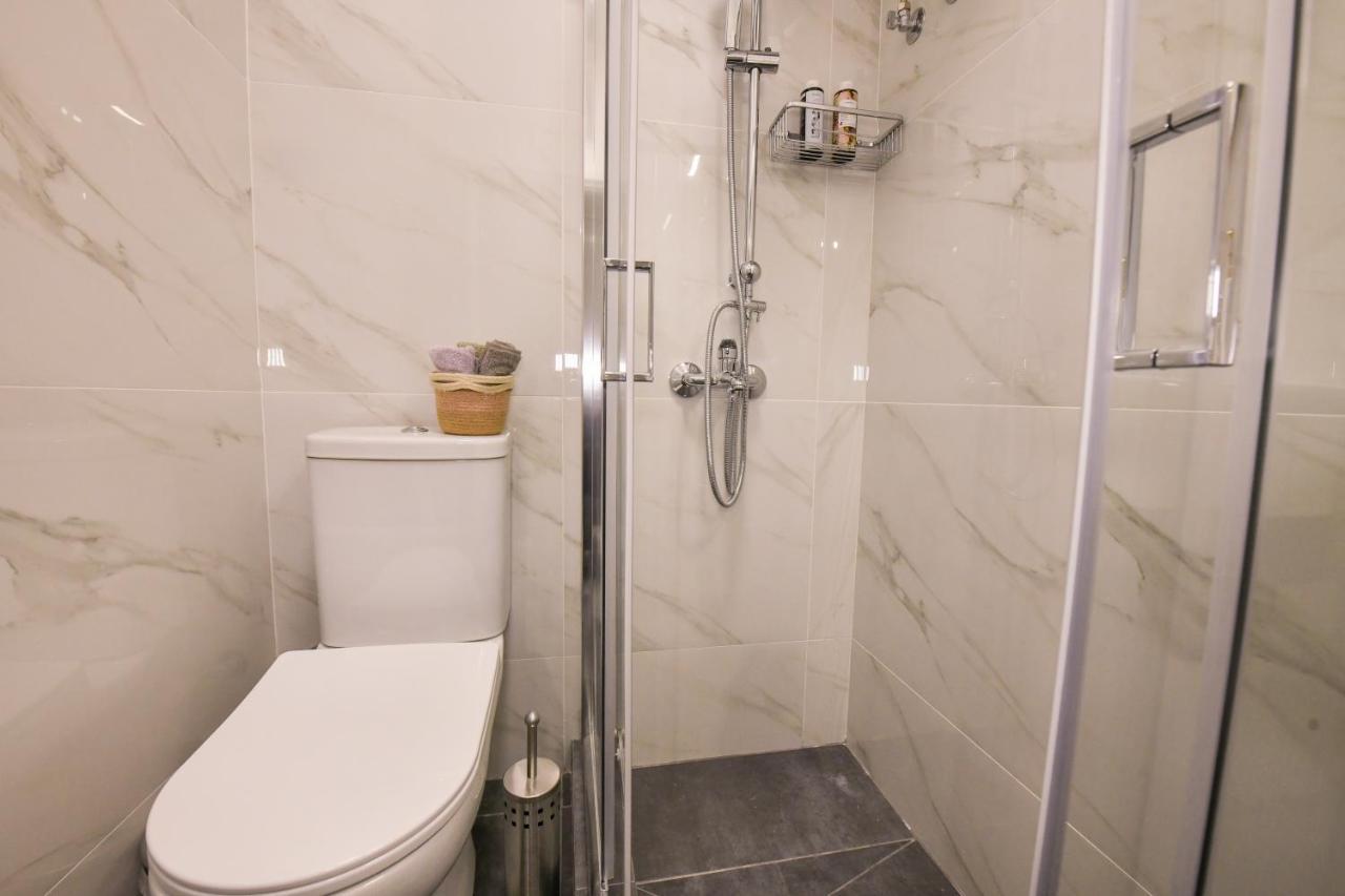 Modern, Comfortable Apartment, In The Heart Of The City_2 Larissa Bagian luar foto